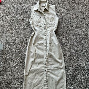 Billblass Sleeveless Button-Front Maxi Dress in Cream